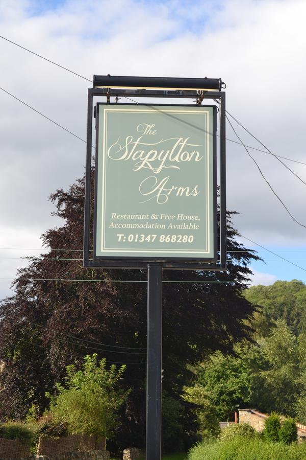 The Stapylton Arms Hotel Wass Exterior photo